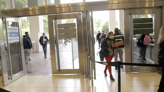 Ventilan más los edificios, pero temen que cuando llegue el frío esto deje de hacerse