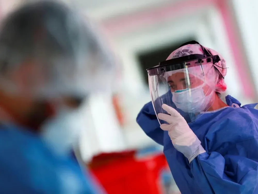 Confirmaron 16.325 contagios y 438 muertes en las últimas 24 horas