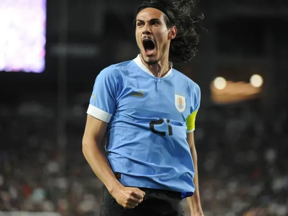 Cavani es oficialmente nuevo futbolista de Boca