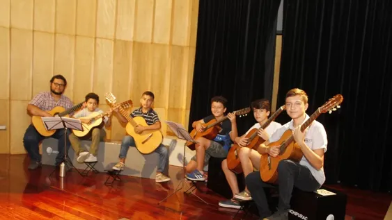 En honor a las cuerdas ancestrales