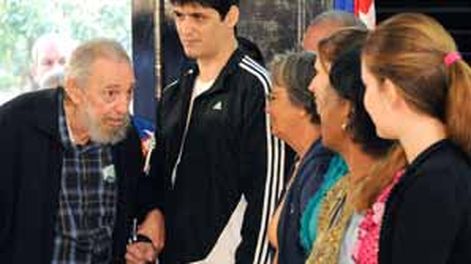 Fidel Castro votó después de 7 años