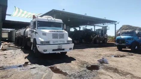 Un hombre sufrió graves fracturas tras caer de una gran altura en una bodega