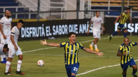 Una ráfaga de Rosario Central al terminar el primer tiempo le valió para vencer a Argentinos