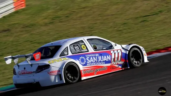 Ariel Persia se consagró campeón en el Top Race Junior