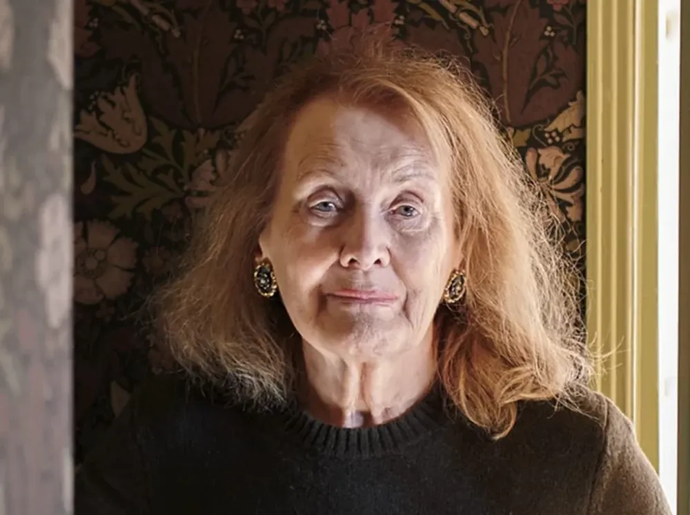 La francesa Annie Ernaux se queda con el Premio Nobel de Literatura