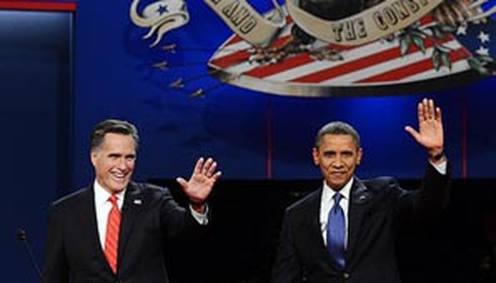 Barack Obama y Mitt Romney, en un final muy peleado