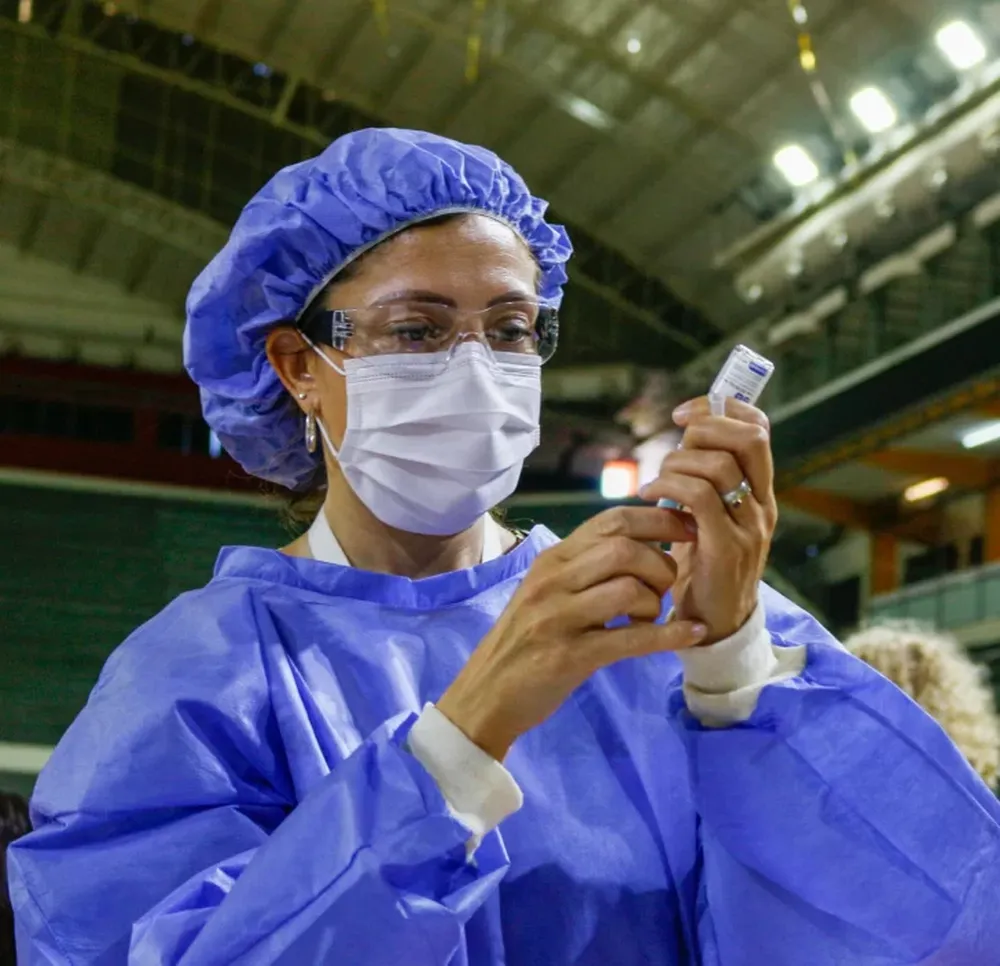 Vacuna: ahora por DNI, terminarán de aplicar las 1.015 dosis que restan