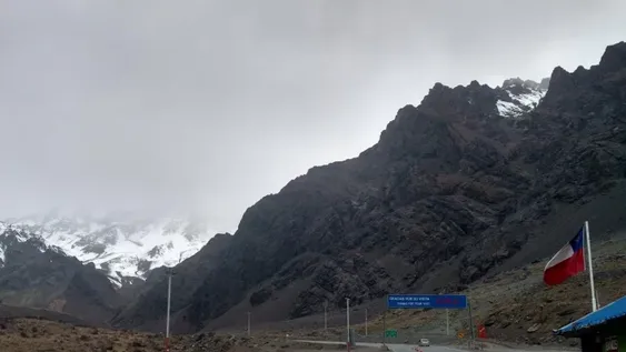 Analizan abrir las fronteras terrestres con Chile desde el 6 de septiembre