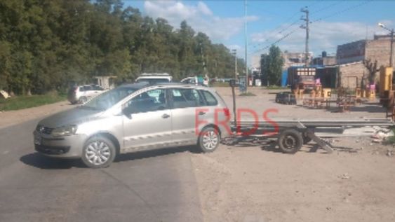 Tres niños y su abuela fueron aplastados por una viga: una nena falleció