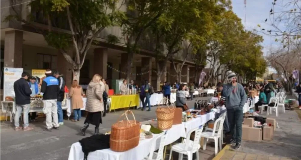 El jueves y viernes regresa la feria de la economía popular