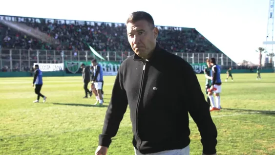 San Martín: Antuña se despidió del plantel pero Miadosqui negó la salida del DT