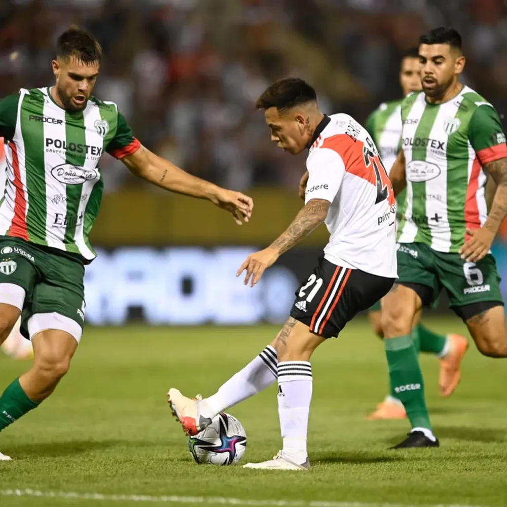 River y algo muy similar a un trámite