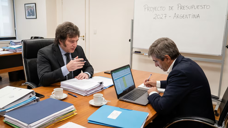 El Gobierno espera una desaceleración de la inflación y la continuidad del superávit primario.