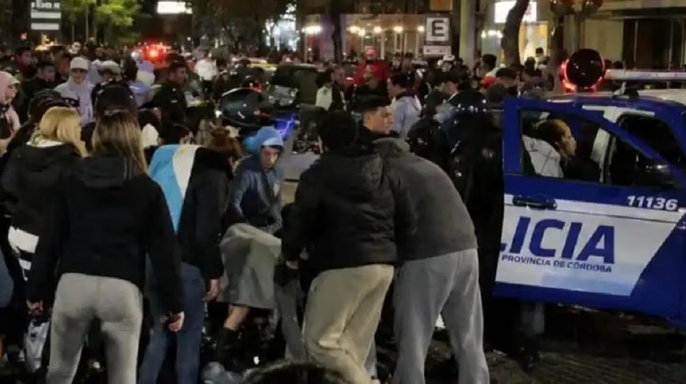 Córdoba: un joven de 20 años fue asesinado a tiros durante los festejos por el triunfo de la Selección argentina.