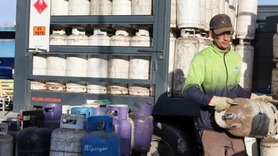 El camión del Programa Garrafa Hogar recorrió toda la provincia.