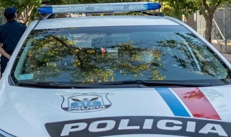 Revuelo por un hombre de 71 años que fue hallado sin vida en su casa de Villa del Carril