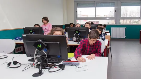 La reforma curricular educativa hace foco en las finanzas y la IA