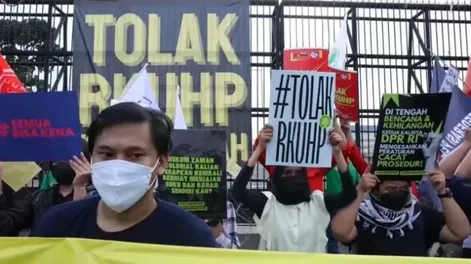 Indonesia: aprobaron prisión para infidelidades y parejas que conviven sin casarse