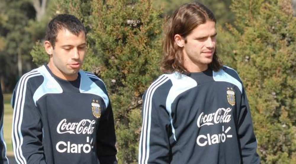 Diego optó por Gago-Mascherano