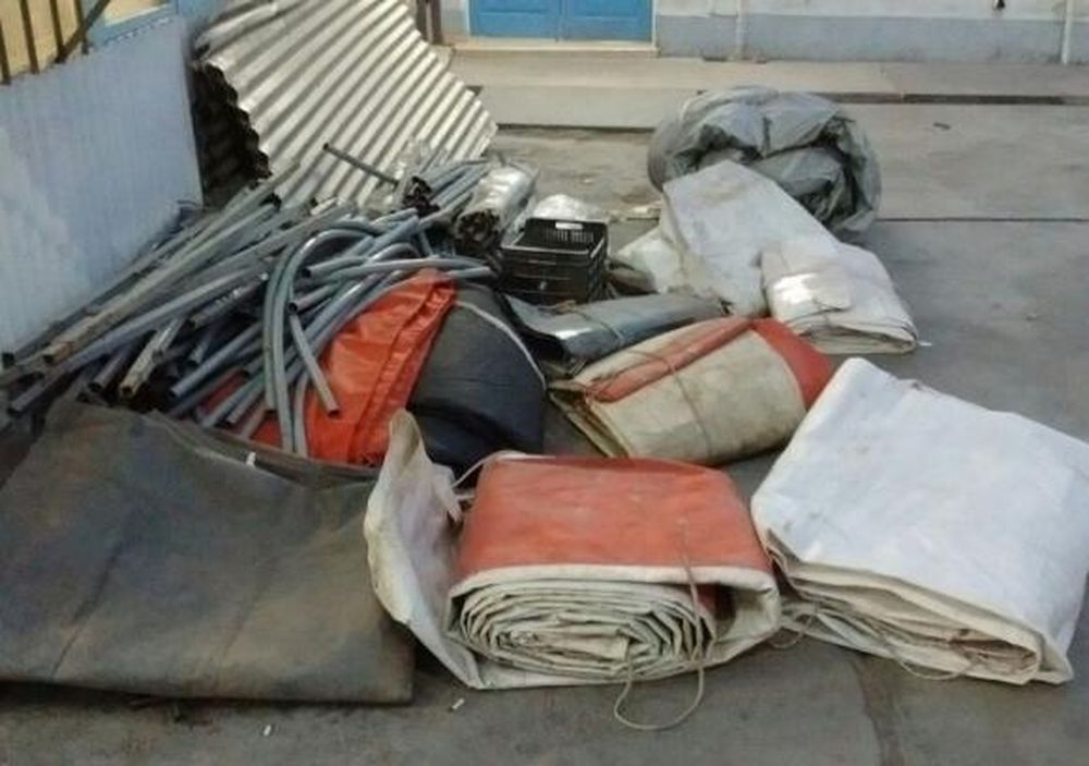 Roban carpas costosas y caen
