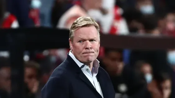 Ronald Koeman fue destituido como entrenador del Barcelona