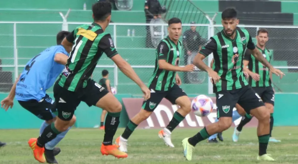 San Martín acelera todo