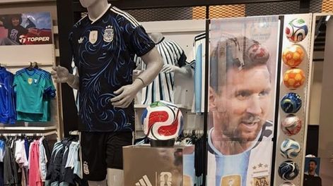 Día del Padre: Sporting sortea 20 camisetas oficiales de la Selección Argentina Día del Padre: Sporting sortea 20 camisetas oficiales de la Selección Argentina