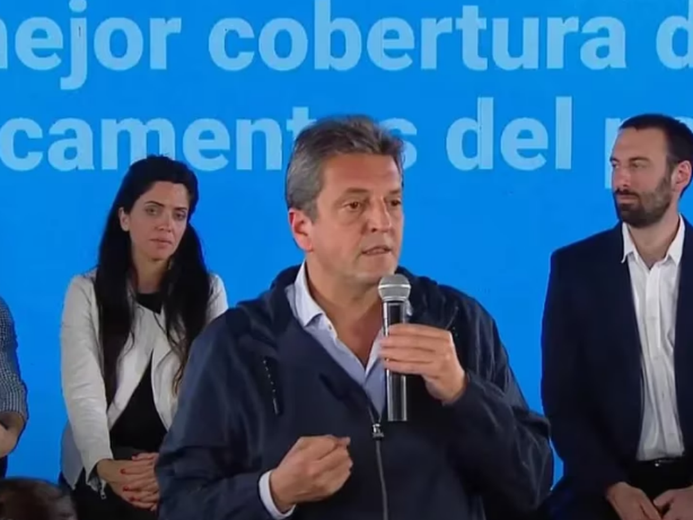 Massa anunció un nuevo bono para jubilados: “No van a volver las AFJP ni les vamos a recortar el 13%”