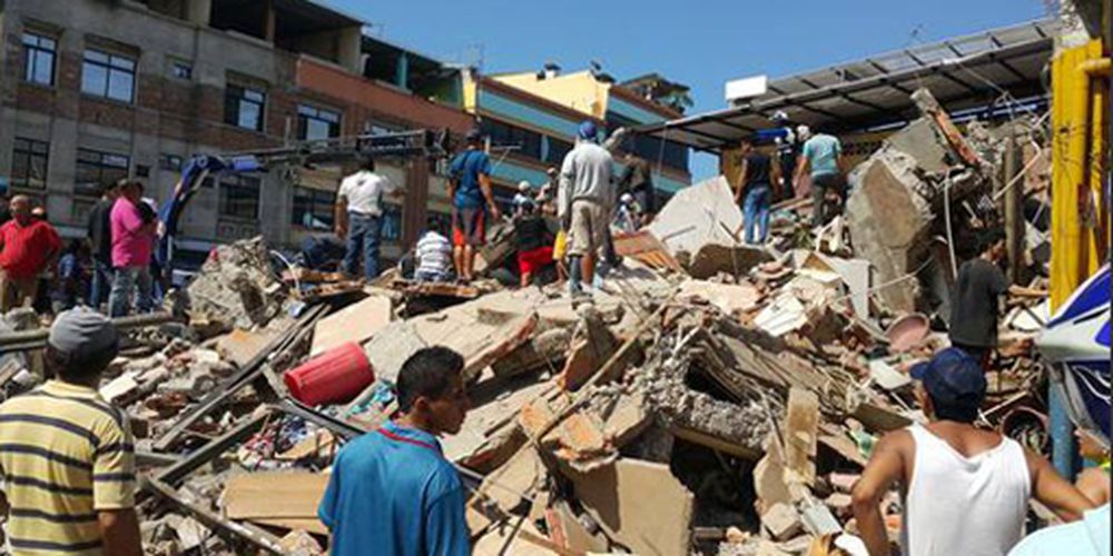 Ya son 233 los muertos por el terremoto de Ecuador