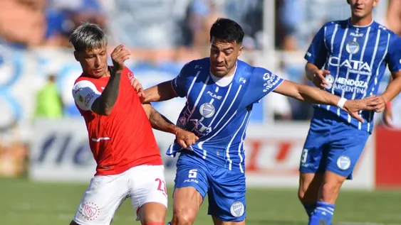 Independiente salvó algo en Mendoza