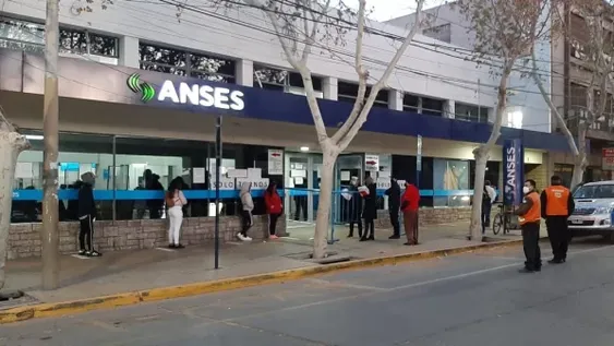 Las oficinas públicas que funcionarán desde este lunes por teletrabajo en San Juan