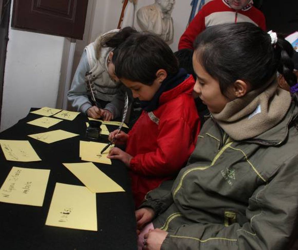 Los niños podrán pasar una noche con D. F. Sarmiento