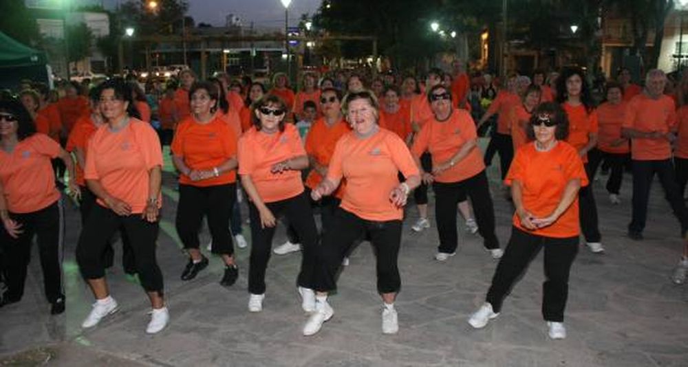 Una despedida en la que el  baile desató en entusiasmo