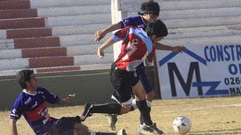 Tres triunfos y un empate en la tarde dominguera