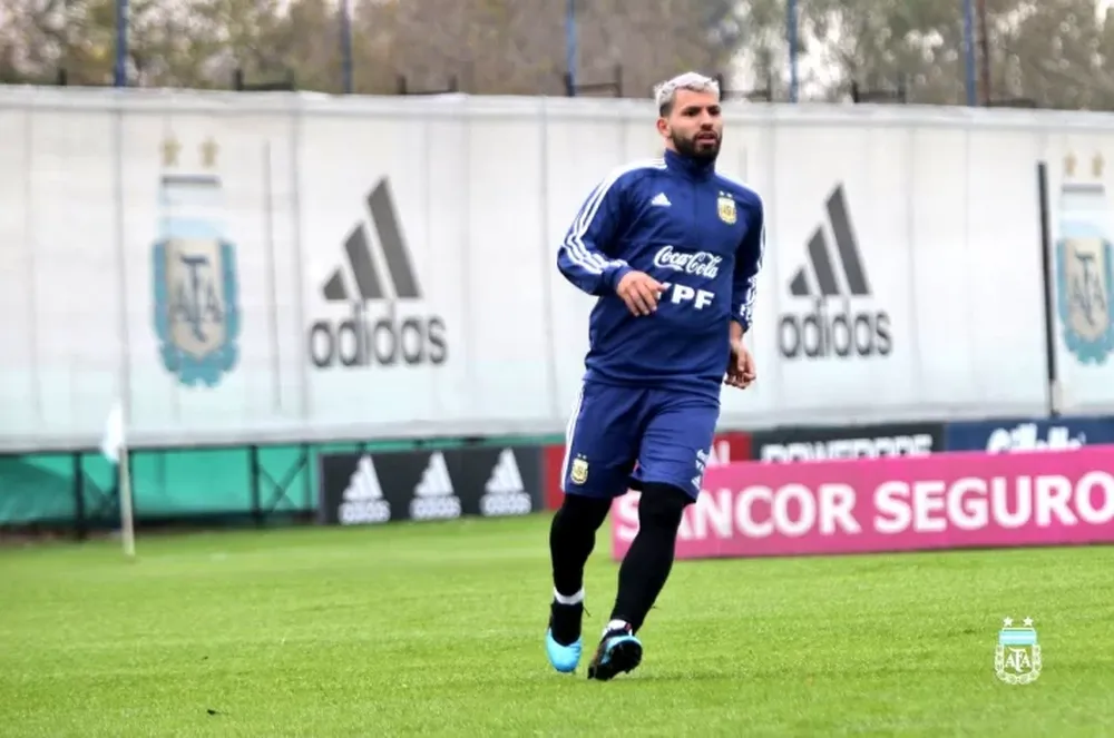 Con 11 jugadores, la Selección arrancó con los entrenamientos
