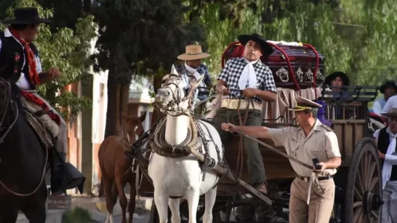 Jáchal: el extraño hecho en el traslado del ataúd de un sacerdote