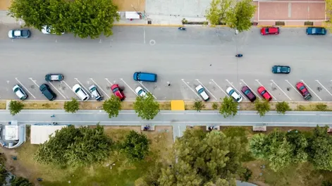 A través de la Ordenanza N° 3216, el Concejo Deliberante de Jáchal estableció nuevas pautas para el estacionamiento, entre otras modificaciones