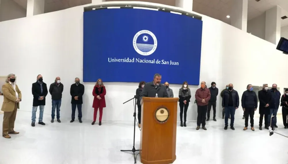 Nasisi dijo que se ha hecho “un daño muy grande” y que no sabe hasta cuándo rige la suspensión