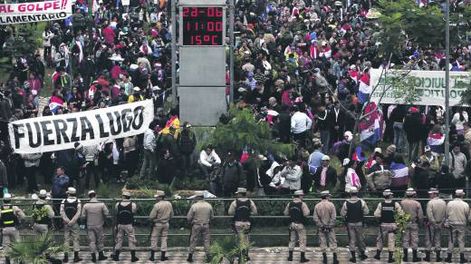 Proyectiles y balas de goma en el Congreso