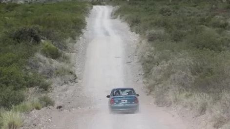 Diario de Cuyo | El imponente paisaje por el que se transita convierten a la Ruta 153 (Los Berros-Barreal en proyecto) en un atractivo muy especial.
