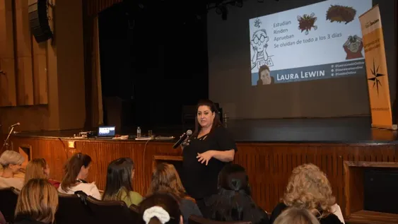 “Estamos enseñando para un mundo que ya no existe”