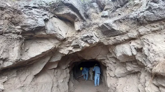 Limpian un túnel para que pase más agua al dique San Agustín