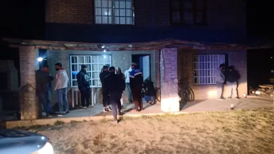 En Caucete, donde aislaron un barrio, el domingo detuvieron a 26 personas en una fiesta