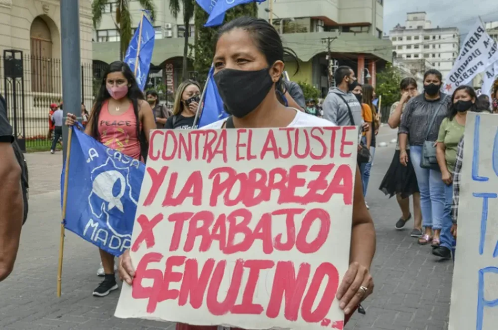 Desempleo: sube 2 puntos interanual, pero baja 1,4% frente al trimestre anterior