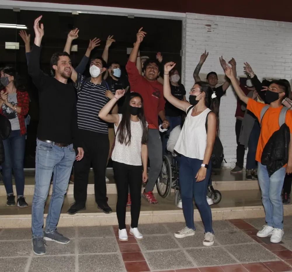 Otro frente ligado al PJ se quedó con la cúpula de la Federación Universitaria