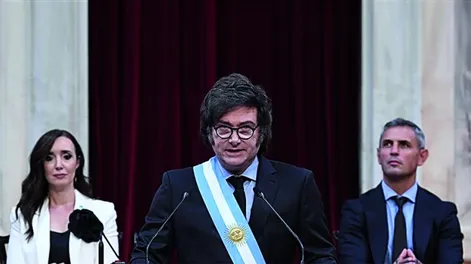 EL PRESIDENTE LEYÓ EL DISCURSO, pero hizo algunas pausas para improvisar y realizar aclaraciones o nombrar sus funcionarios.