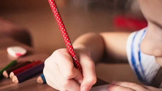 ANSES paga Ayuda Escolar: cómo acceder hasta $10.654