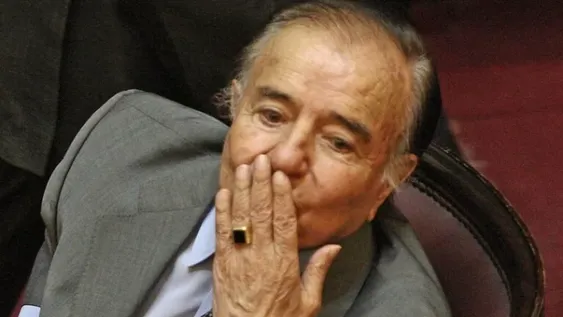 Apareció el anillo de Carlos Menem: fue devuelto por la familia del enfermero prófugo