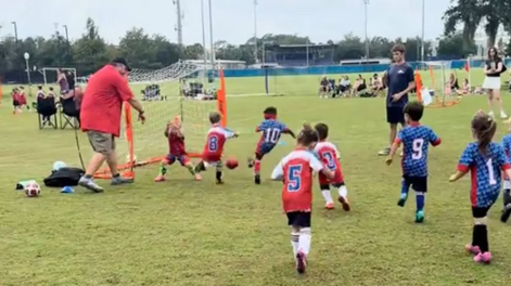 Llamaron a la policía en un partido infantil porque un nene de 3 años jugaba demasiado bien