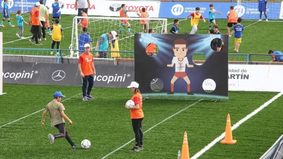 Destrezas bajo la carpa, sobre la arena y pisando alfombras